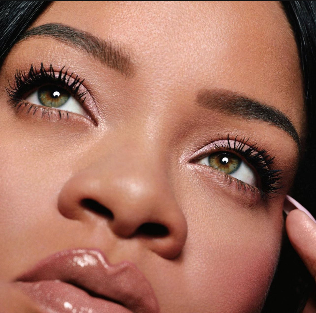 HELLA THICC VOLUMIZING MINI MASCARA- Fenty Beauty