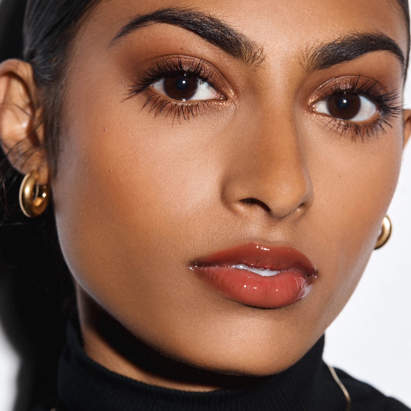 * FENTY BEAUTY - GLOSS BOMB HEAT UNIVERSAL LIP LUMINIZER + PLUMPER