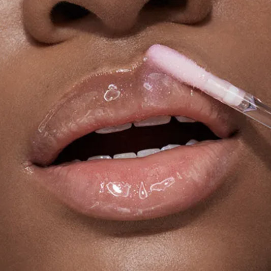 Days In Bloom Volumizing  Lip  Shine  01 Lilac