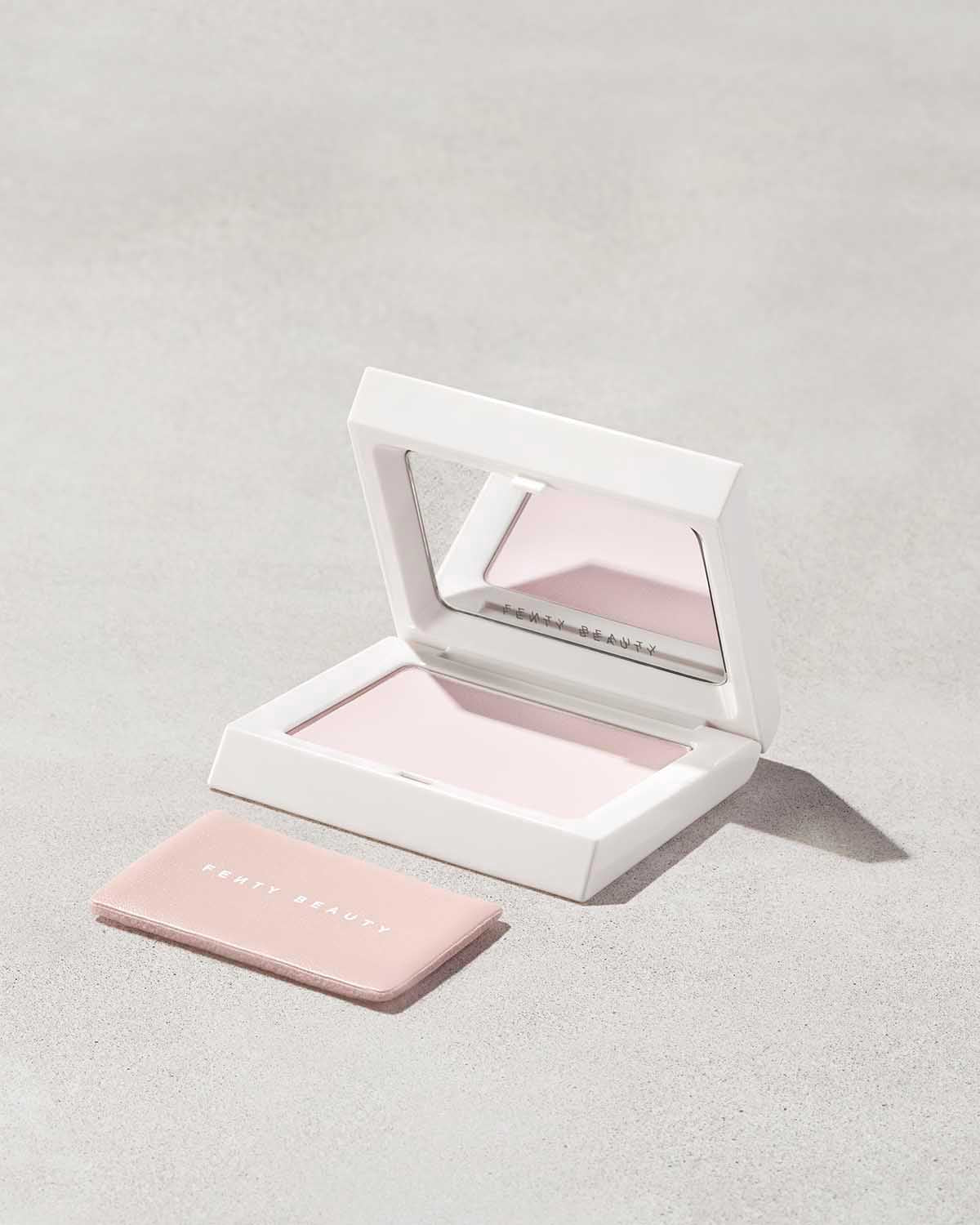 *Invisimatte Instant Setting + Blotting Powder